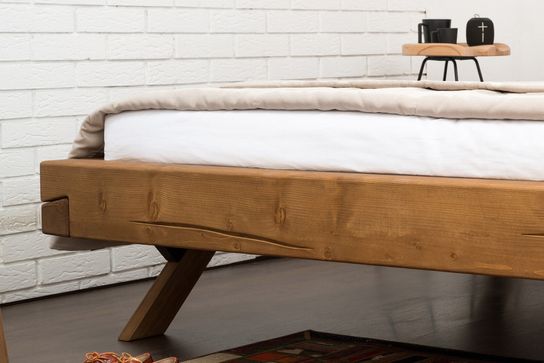 Bed Resi Vurenhout 200x200cm