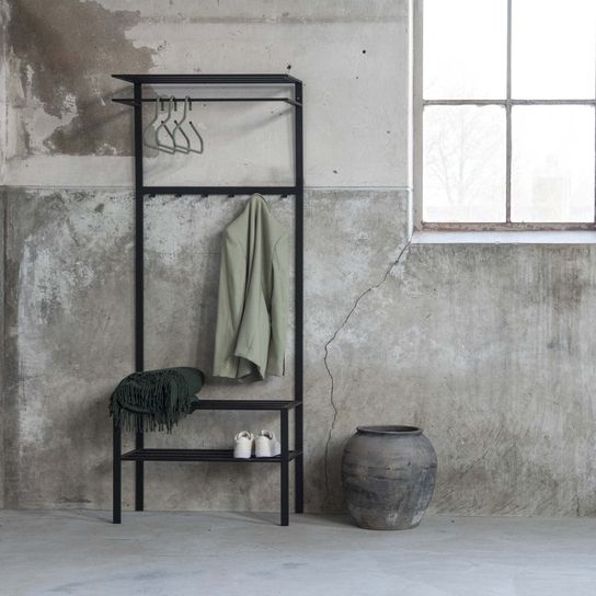 Garderoberek Willow Zwart